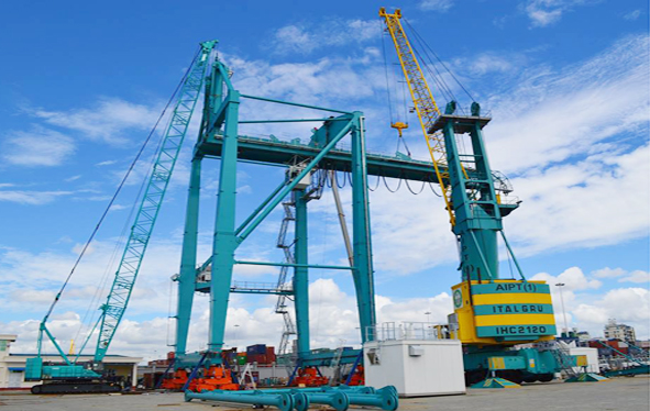 Lilama 18 has finished many orders of manufacturing container cranes ...