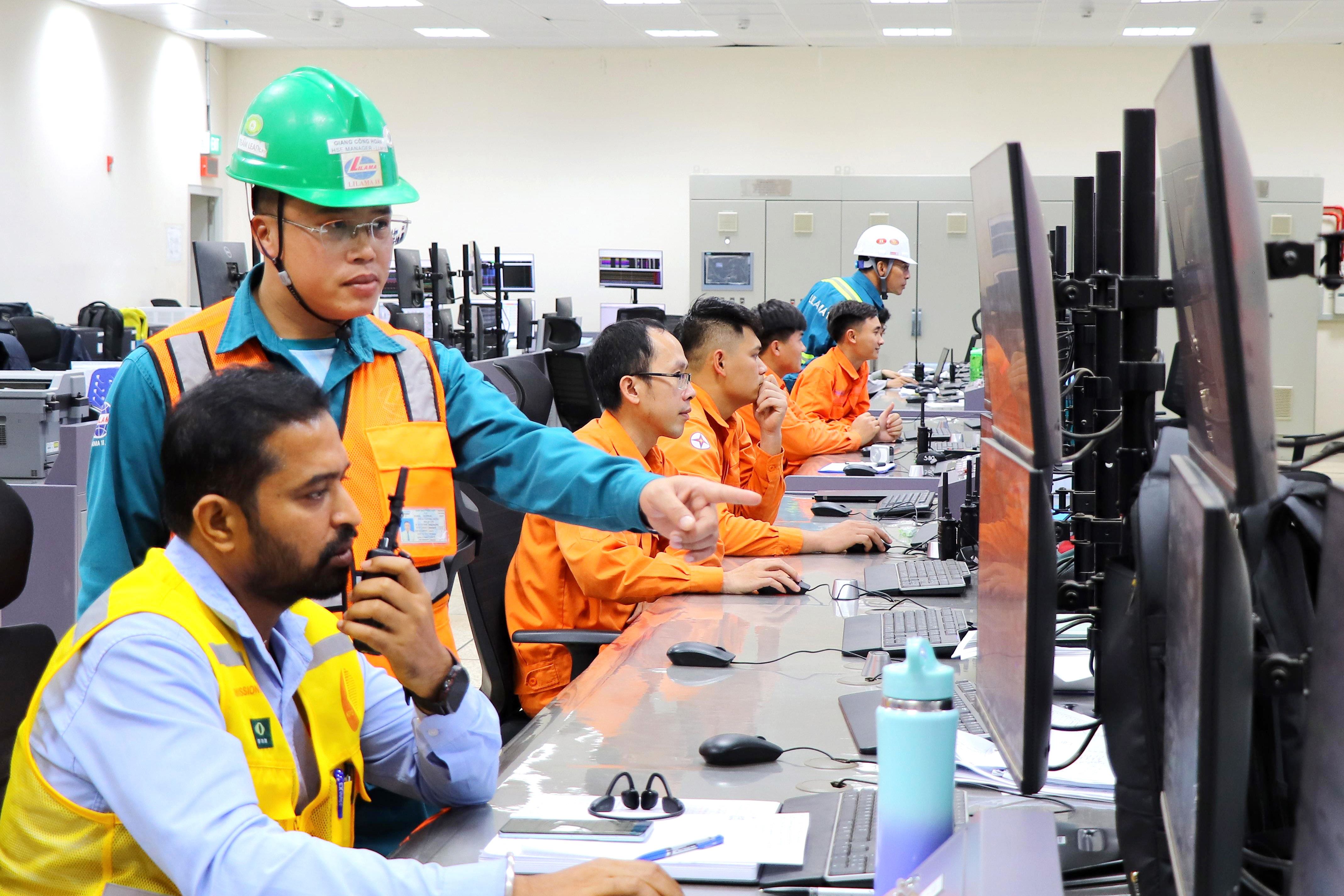 LILAMA 18 khẳng định vai trò nhà thầu Việt trong thi công Nhà máy Nhiệt điện Quảng Trạch I